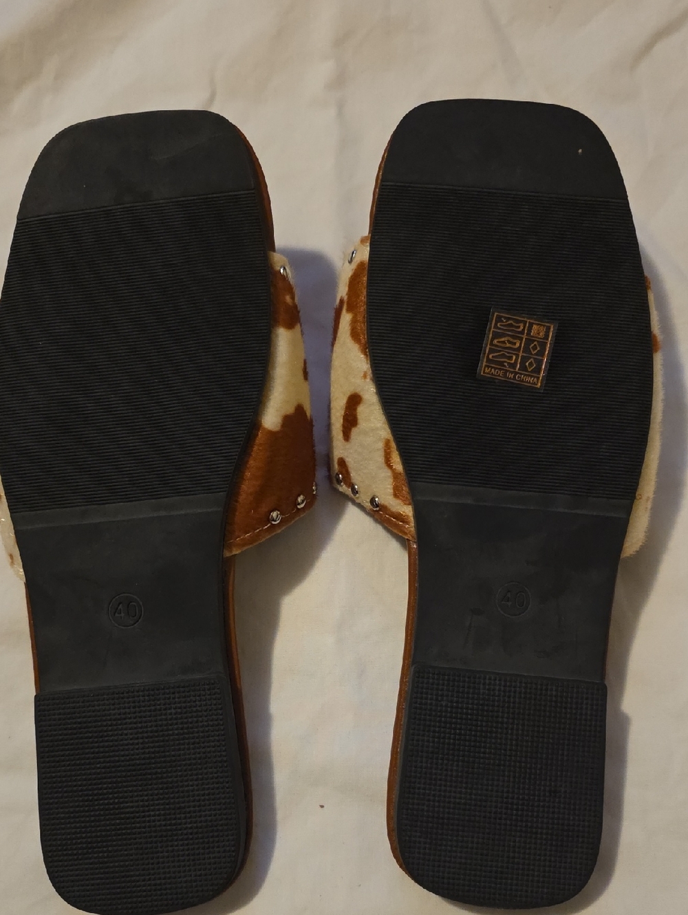Women’s Brown Cowhide Slide Sandals - Picture 4 of 4